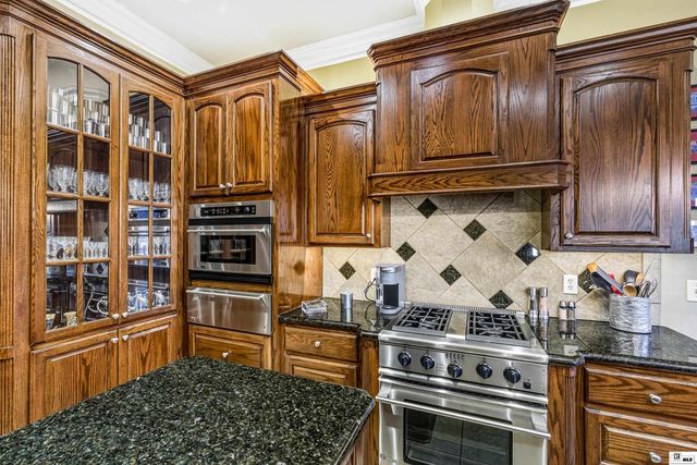 110 ST CHARLES CIRCLE, Monroe, LA 71203