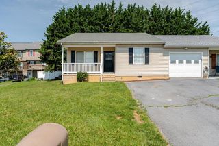 3355 DAWN DR, Harrisonburg, VA 22801