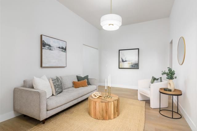 7284 W Point Ave, La Mesa, CA 91942