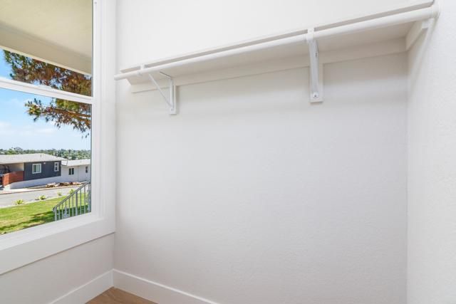 7284 W Point Ave, La Mesa, CA 91942