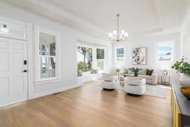 7284 W Point Ave, La Mesa, CA 91942