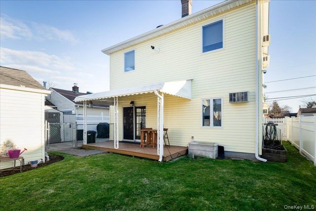 61 Cedar Street, Massapequa, NY 11758