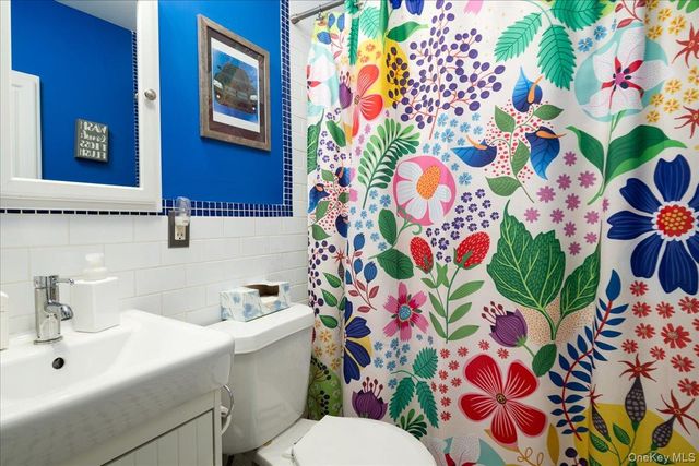 61 Cedar Street, Massapequa, NY 11758