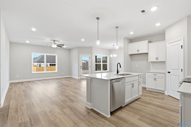16375 Blue Water Way, Harvest, AL 35749
