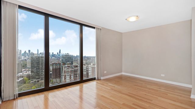 2500 N Lakeview Avenue 3002, Chicago, IL 60614