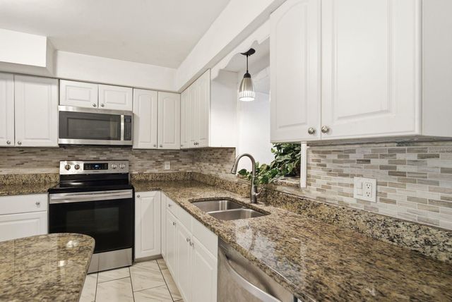 850 36TH AVENUE S, St Petersburg, FL 33705