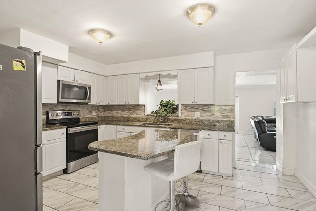 850 36TH AVENUE S, St Petersburg, FL 33705