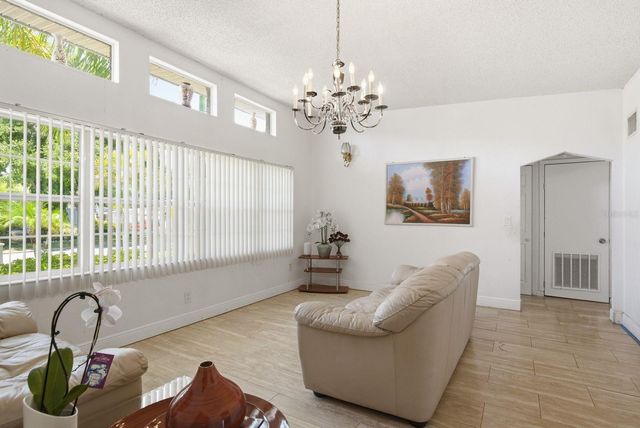 850 36TH AVENUE S, St Petersburg, FL 33705