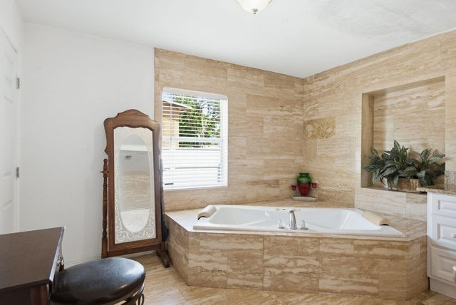 850 36TH AVENUE S, St Petersburg, FL 33705