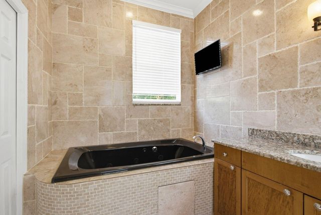850 36TH AVENUE S, St Petersburg, FL 33705