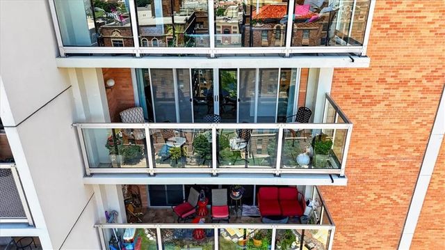 121 W 48th Street 808, Kansas City, MO 64112