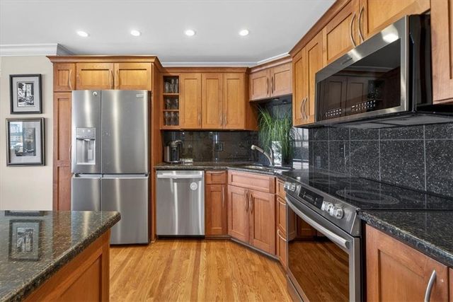 121 W 48th Street 808, Kansas City, MO 64112