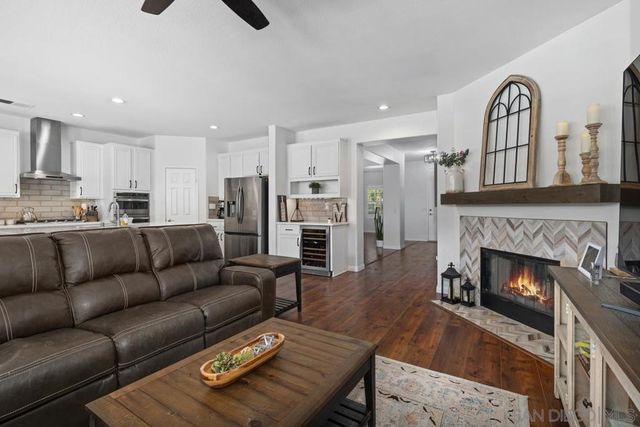 9239 Briette Pl, El Cajon, CA 92021