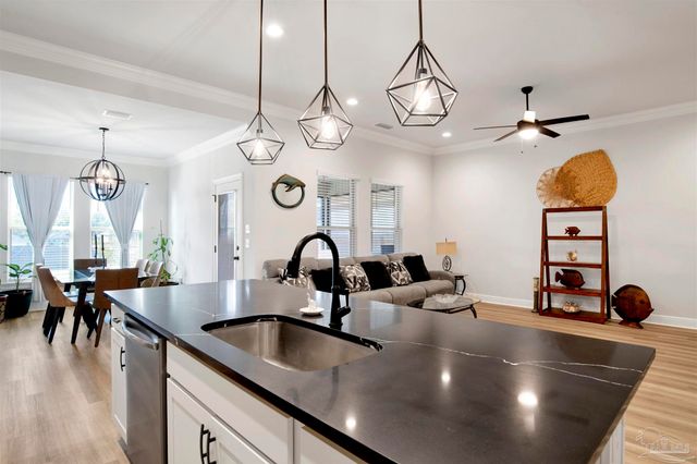 4245 Lady Palm Ct, Pace, FL 32571