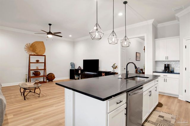 4245 Lady Palm Ct, Pace, FL 32571