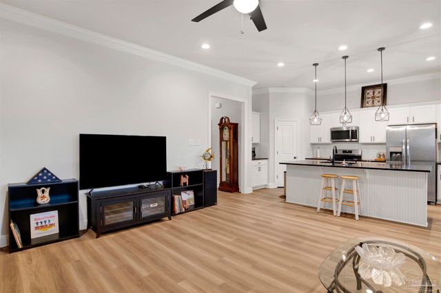 4245 Lady Palm Ct, Pace, FL 32571