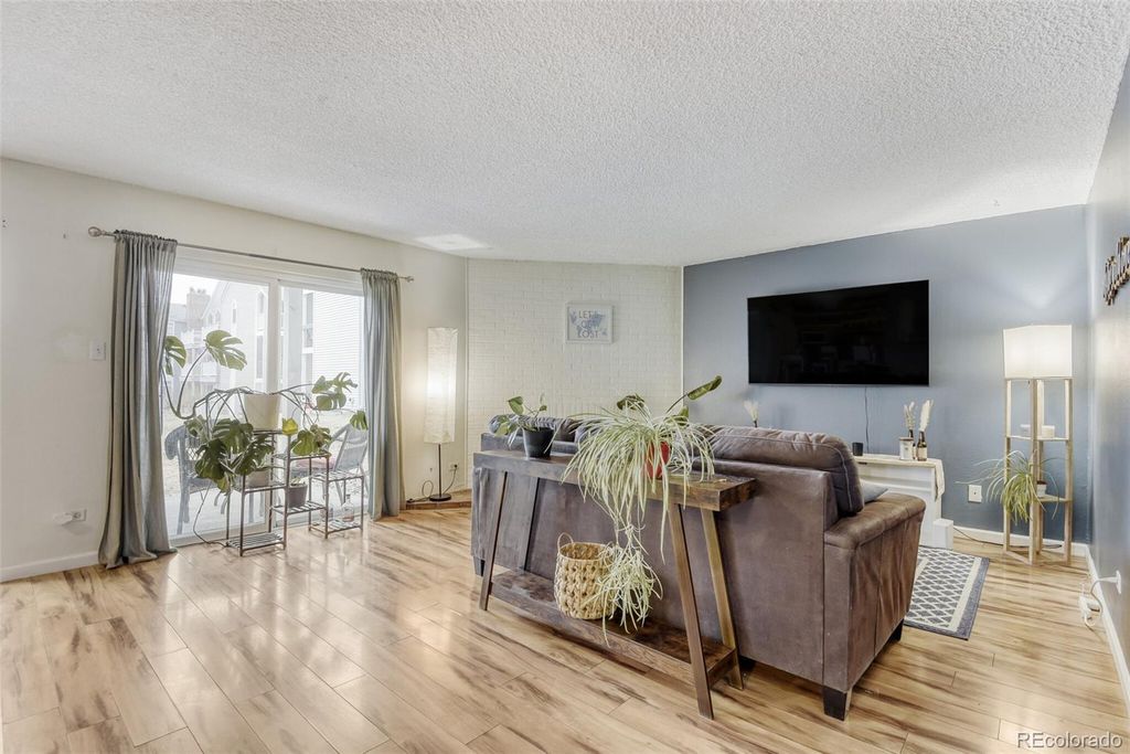 3428 S Locust Street B, Denver, CO 80222