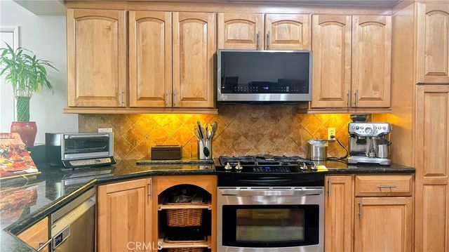 25845 Espinoza Drive, Valencia, CA 91355