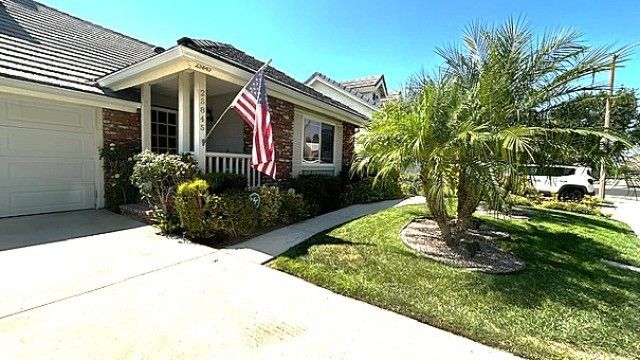 25845 Espinoza Drive, Valencia, CA 91355
