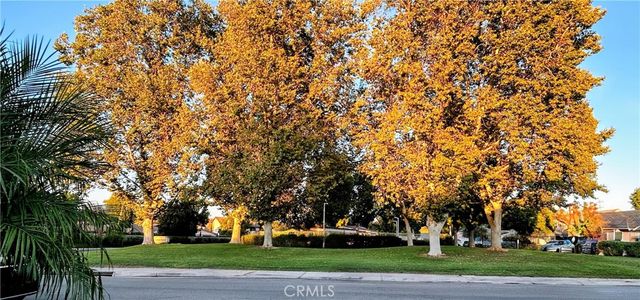 25845 Espinoza Drive, Valencia, CA 91355