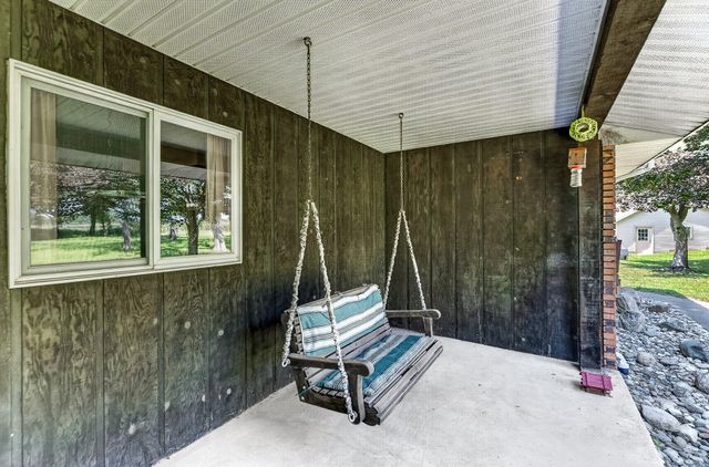50295 St Joseph Street, Paw Paw, MI 49079