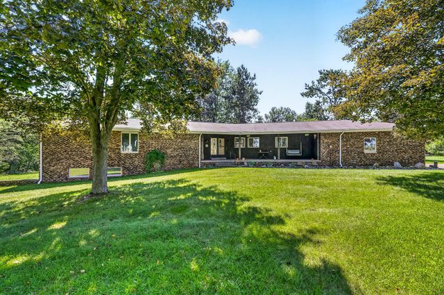 50295 St Joseph Street, Paw Paw, MI 49079
