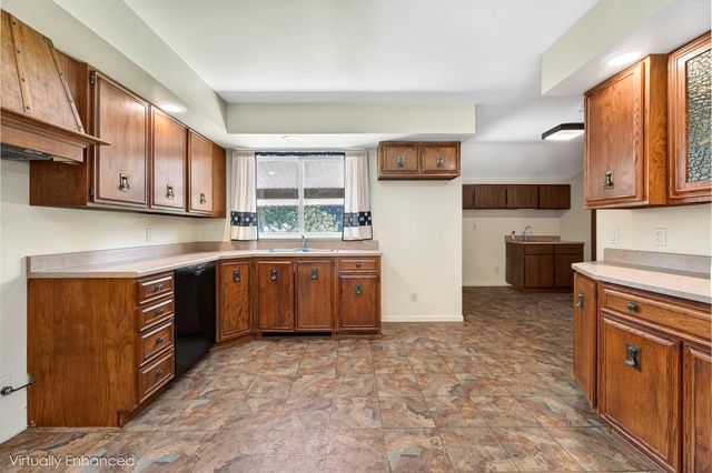 50295 St Joseph Street, Paw Paw, MI 49079