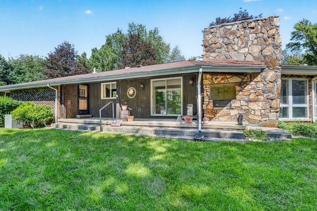 50295 St Joseph Street, Paw Paw, MI 49079