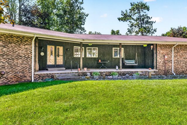 50295 St Joseph Street, Paw Paw, MI 49079