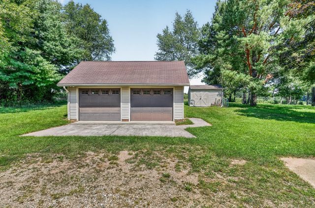 50295 St Joseph Street, Paw Paw, MI 49079