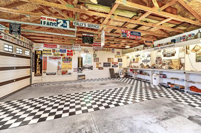 50295 St Joseph Street, Paw Paw, MI 49079