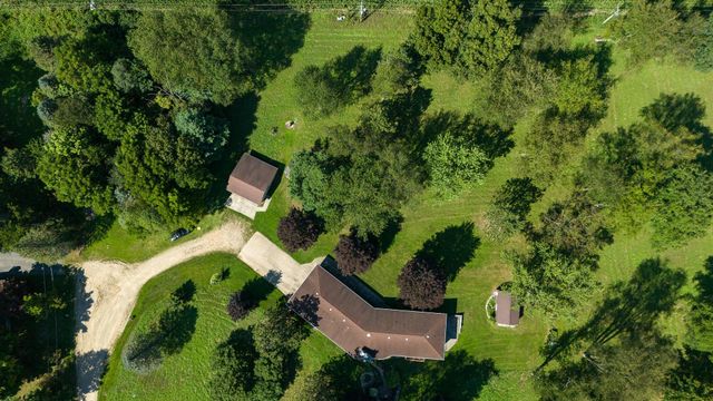 50295 St Joseph Street, Paw Paw, MI 49079