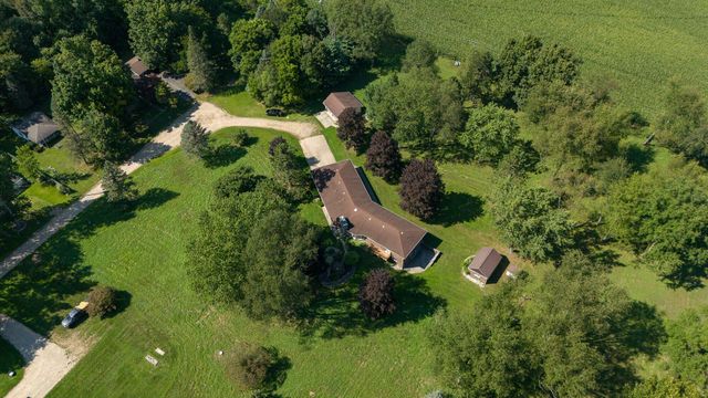 50295 St Joseph Street, Paw Paw, MI 49079