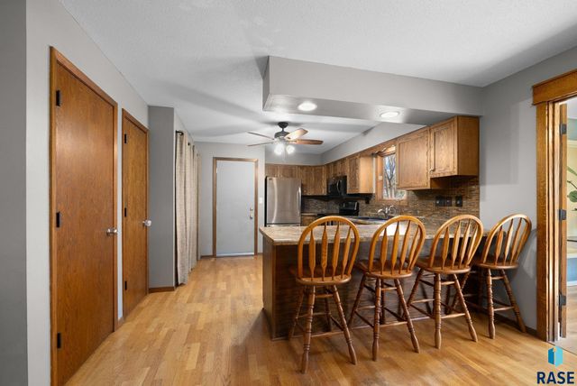 4108 E 23rd St, Sioux Falls, SD 57103