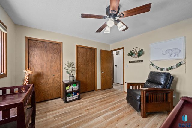 4108 E 23rd St, Sioux Falls, SD 57103
