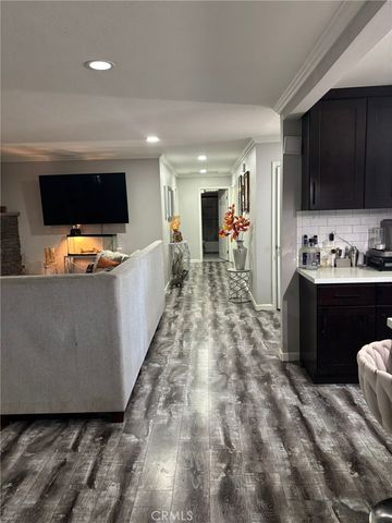 6995 Summit Valley Road, Hesperia, CA 92345