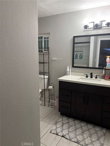 6995 Summit Valley Road, Hesperia, CA 92345