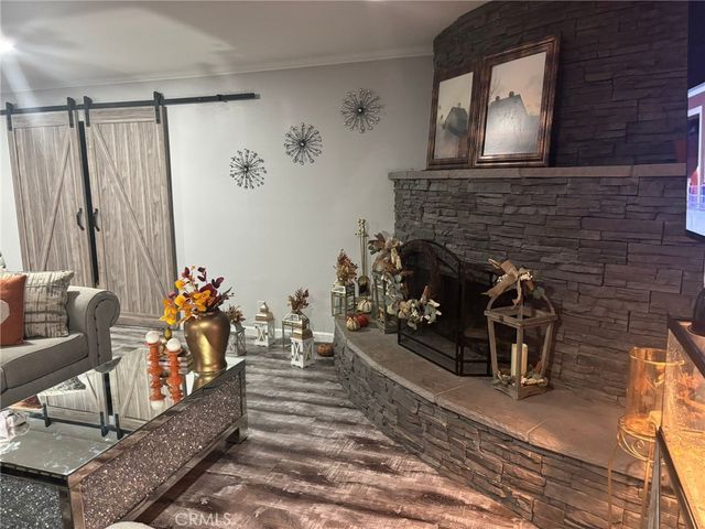 6995 Summit Valley Road, Hesperia, CA 92345