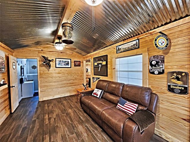 151 Canadian Drive, Trinity, TX 75862