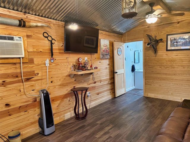 151 Canadian Drive, Trinity, TX 75862