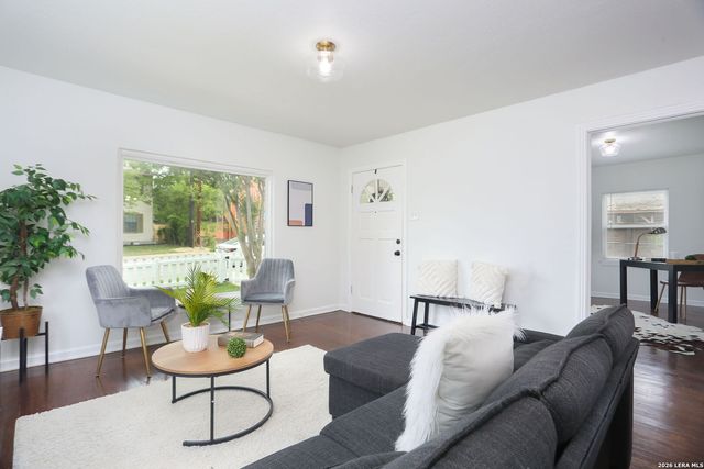 308 Andrews, San Antonio, TX 78209