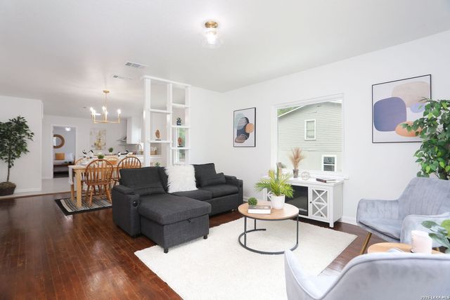 308 Andrews, San Antonio, TX 78209