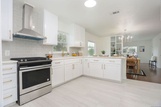 308 Andrews, San Antonio, TX 78209