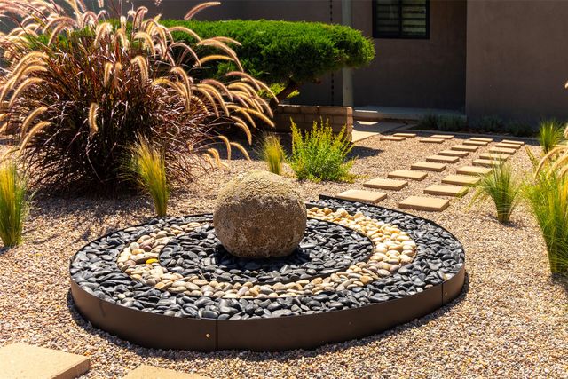 2270 Calle Pulido, Santa Fe, NM 87505