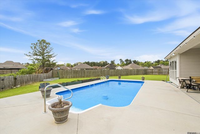 31318 Sweetwater Ridge Dr, Walker, LA 70785