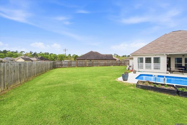 31318 Sweetwater Ridge Dr, Walker, LA 70785