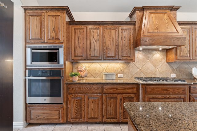 285 Talbot Lane, Sunnyvale, TX 75182