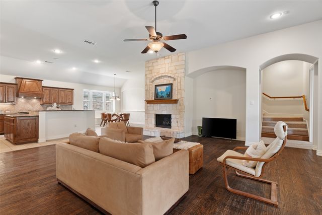 285 Talbot Lane, Sunnyvale, TX 75182