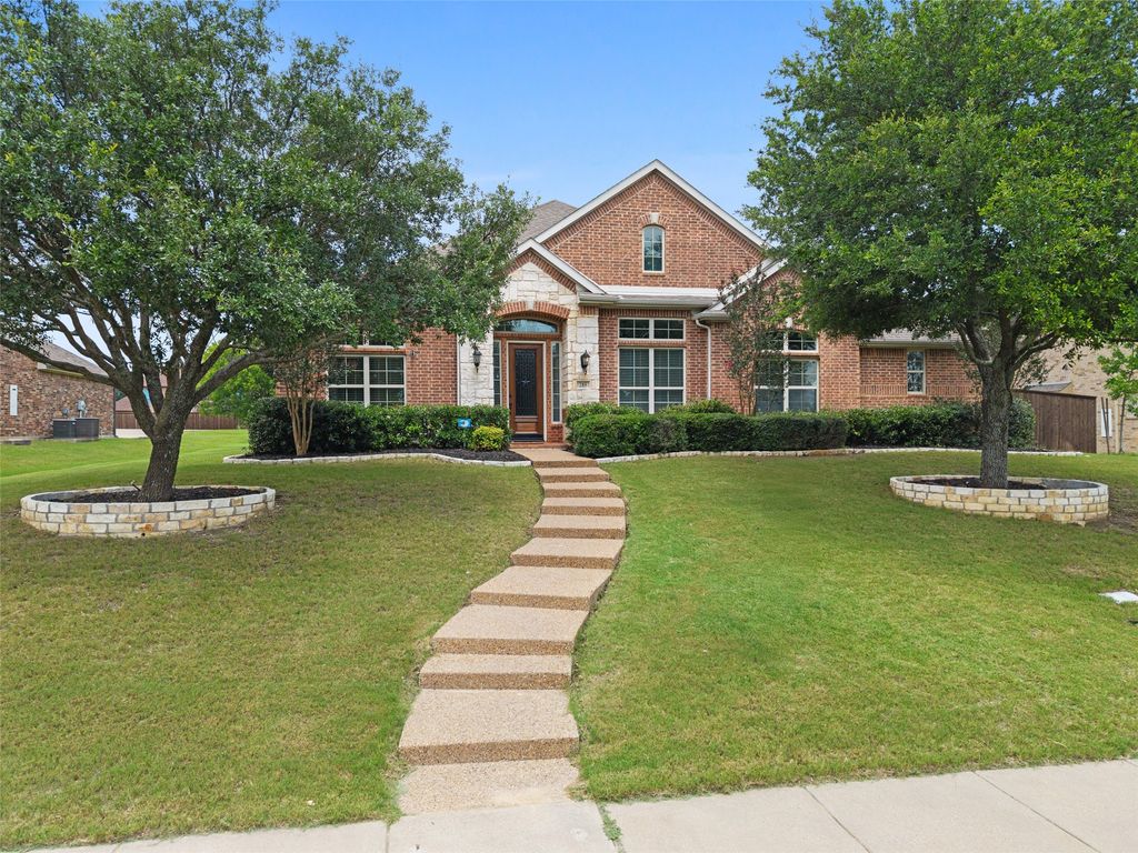 285 Talbot Lane, Sunnyvale, TX 75182