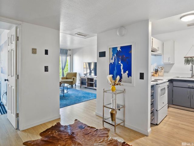 2555 Clear Acre Lane 29-2, Reno, NV 89512